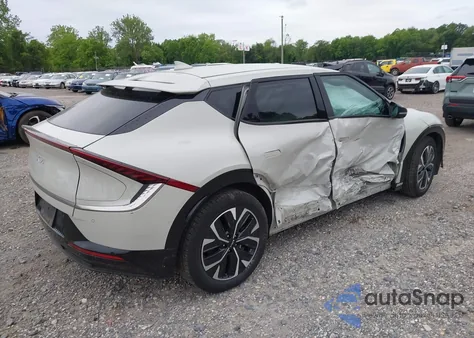 2022 Kia Ev6 Wind z USA, uszkodzony, nr VIN KNDC3DLCXN5087157
